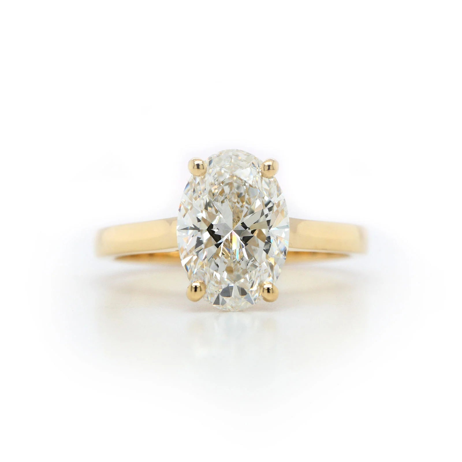 2.00 Carat Classic Lab-Grown Oval cut Diamond Engagement Ring in 18k yellow Gold