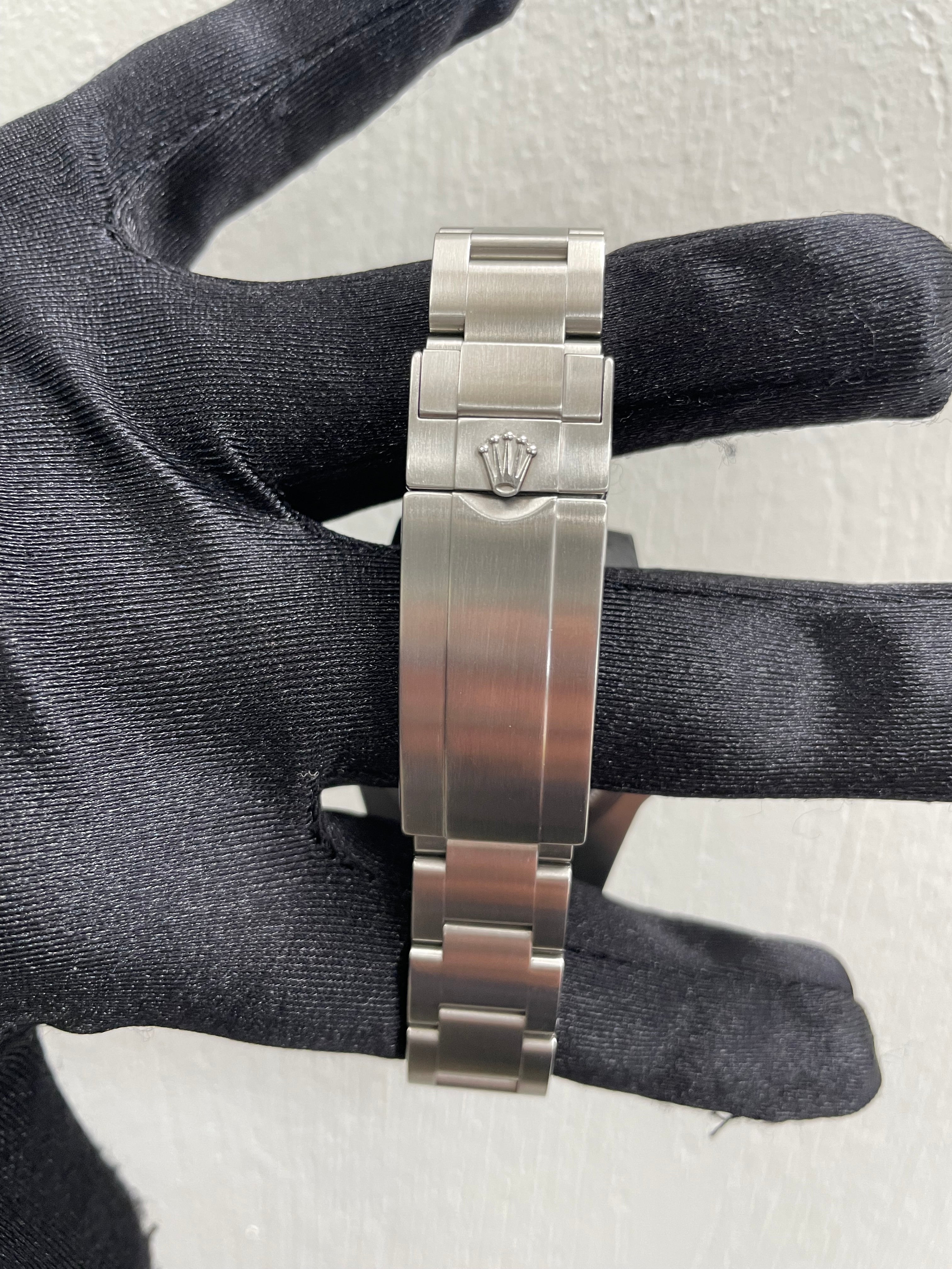 Rolex Submariner · Ref. 116610LV · 40mm 2017
